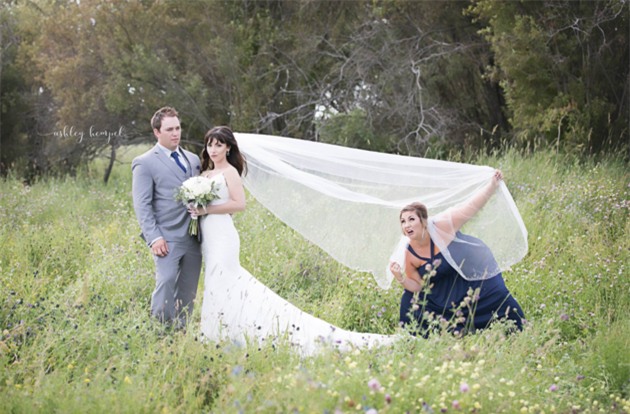 Mang theo cô bạn thân lầy lội đi chụp ảnh cưới, cặp đôi có những bức ảnh gây bão mạng xã hội-1