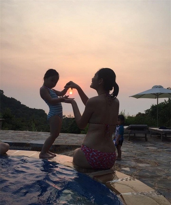 chuyện làng sao,sao Việt,Hương Giang,Hoa hậu Hương Giang