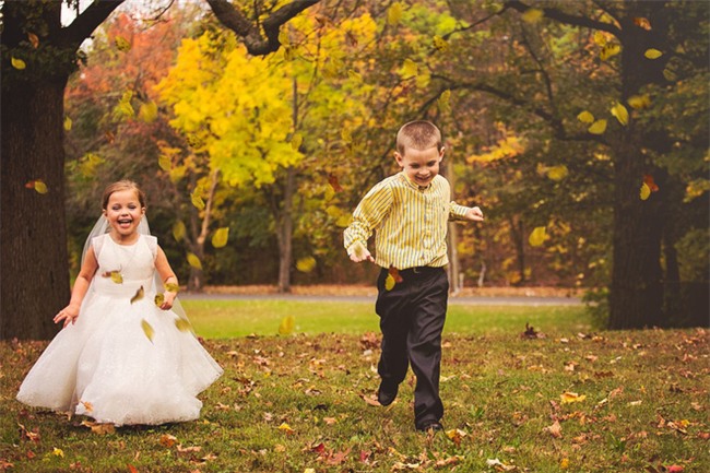 Cho con gái 5 tuổi chụp ảnh cưới, bà mẹ bị phản đối dữ dội nhưng khi biết sự thật, ai cũng nghẹn ngào bật khóc - Ảnh 1.