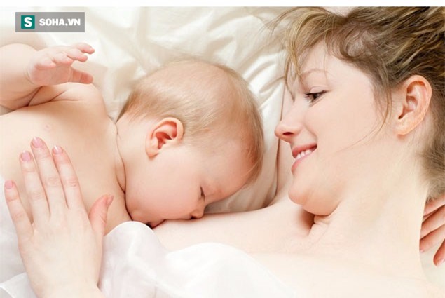 Bé gái 2 tuổi ngực to như 18 tuổi vì ăn thuốc tránh thai của mẹ - Ảnh 1.