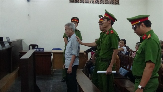 Cuồng ghen, ông lão 60 tuổi giết chết tài xế riêng của vợ khi phát hiện nằm ngủ cạnh nhau - Ảnh 1.