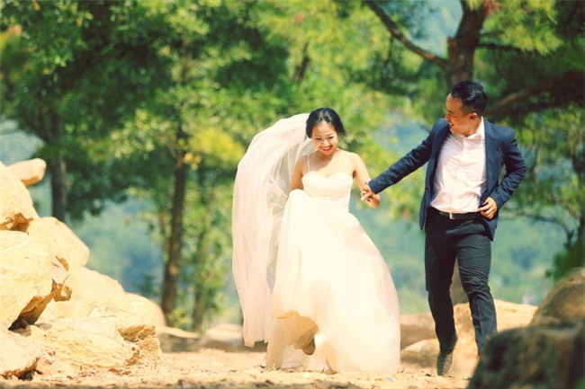 Cả Hà Nội mới có một gia đình “yêu tận tim”: Ông bà, thông gia cưới cùng cô dâu, chú rể vui như thế này!