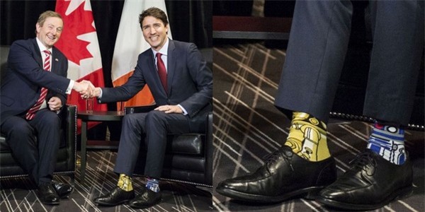 Thủ tướng Justin Trudeau mang đôi tất với họa tiết “Star Wars” gây sốt cộng đồng mạng