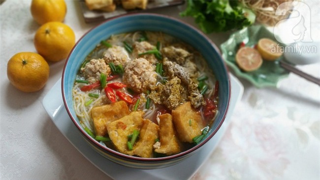 Tham khảo ngay cách nấu bún riêu cua chuẩn ngon của mẹ trẻ 8x ở Hải Phòng - Ảnh 9.