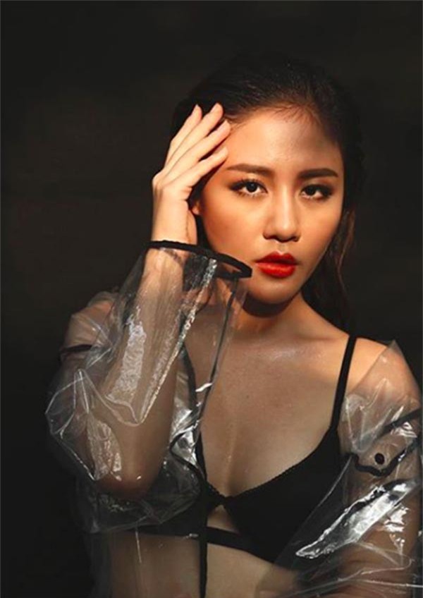 Văn Mai Hương thay đổi chóng mặt, trở nên nóng bỏng trong vài năm - Ảnh 15.