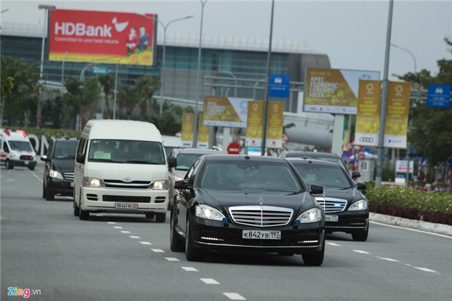 Chuyen co cho Tong thong Putin den Da Nang du APEC hinh anh 13