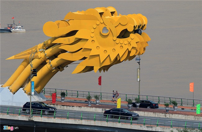 Chuyen co cho Tong thong Putin den Da Nang du APEC hinh anh 17