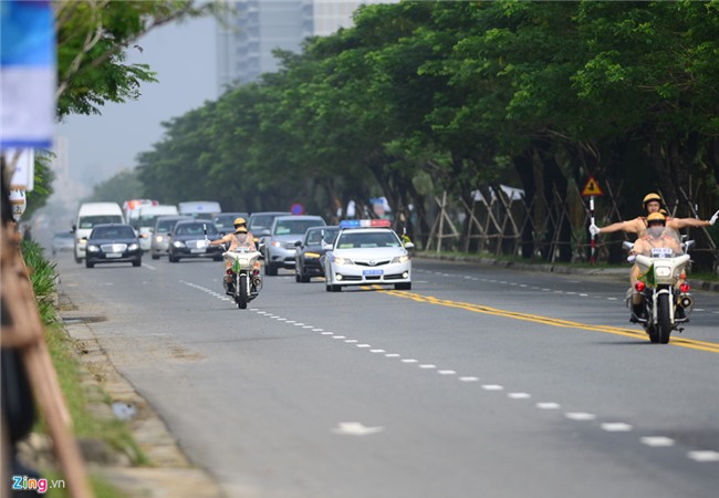 Chuyen co cho Tong thong Putin den Da Nang du APEC hinh anh 20