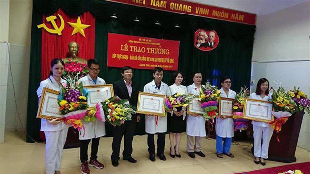 phut bang hoang cua san phu tre bi vo tu cung vua thoat khoi "cua tu" - 1