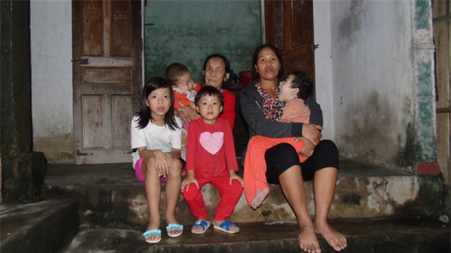 Mỗi ngày buộc phải cho con uống 12 viên thuốc ngủ, người mẹ đau đớn chứng kiến con ngày càng héo úa - Ảnh 4.