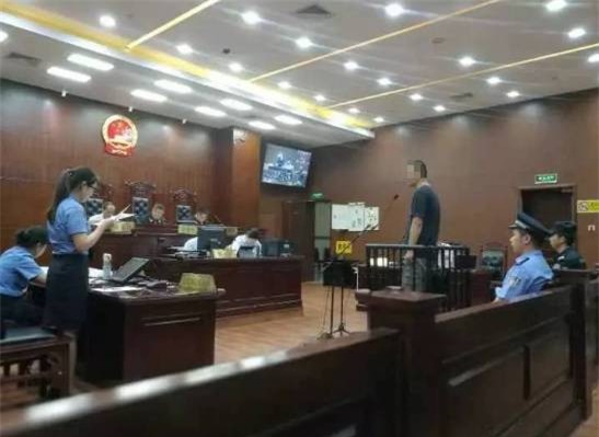 Nhà giàu, du học Mỹ về nhưng nam thanh niên theo đuổi cô gái 8 năm không được liền đẩy cô ngã từ tầng 19 - Ảnh 2.