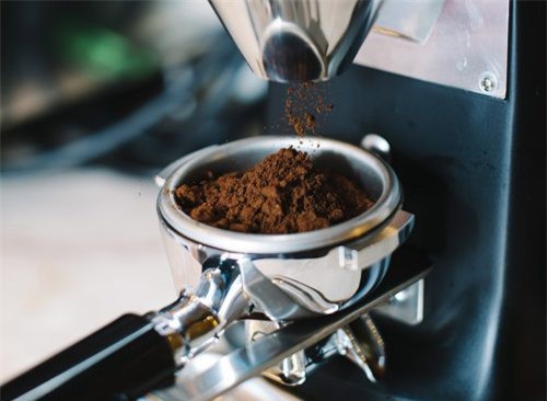 10 thói quen giết dần giết mòn bộ não vô tình bạn vẫn làm hàng ngày mà không hay biết - Ảnh 9.