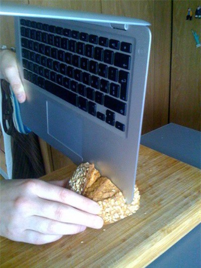 15 tình huống không thể đỡ nổi của con người khi sử dụng công nghệ - Ảnh 3.