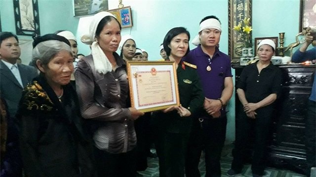 nguoi vo hien xac chong cho y hoc: “nguoi ta noi toi ban xac chong chac duoc nhieu tien lam” - 1