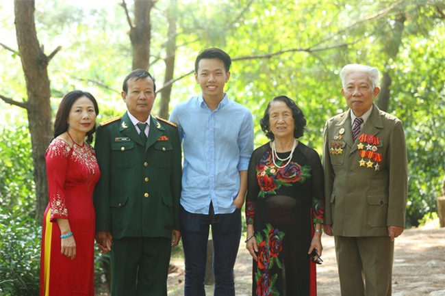 Cặp đôi cô dâu chú rể khiến cả mạng xã hội ghen tỵ vì bộ ảnh cưới độc và ý nghĩa - Ảnh 17.