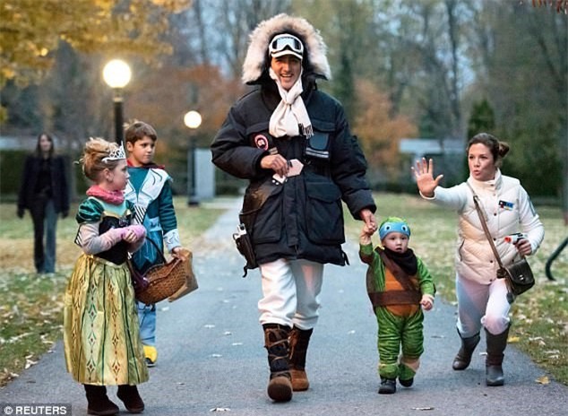 Nhìn cách Thủ tướng Canada dạy con, bà mẹ nào cũng ước giá như đây là bố của con mình - Ảnh 3.