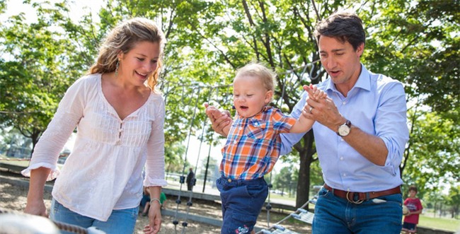 Nhìn cách Thủ tướng Canada dạy con, bà mẹ nào cũng ước giá như đây là bố của con mình - Ảnh 9.
