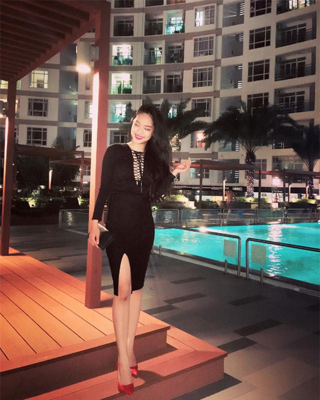 Ở tuổi 19, cô nàng lắm chiêu Thúy Vi đang tự chín ép bản thân với phong cách sexy hở bạo - Ảnh 15.