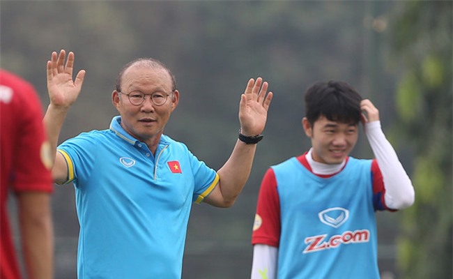 Triet ly HLV Park Hang Seo chi hop voi nhung doi yeu nhu Singapore hinh anh 3