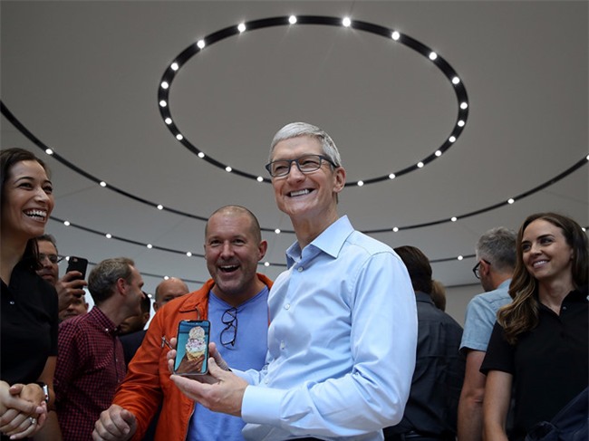 2017, nam huy hoang cua Apple hinh anh 1