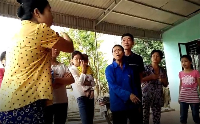 Vụ vợ cán bộ thôn nhận quà lũ lụt: Chủ tịch xã khẳng định không nhân nhượng
