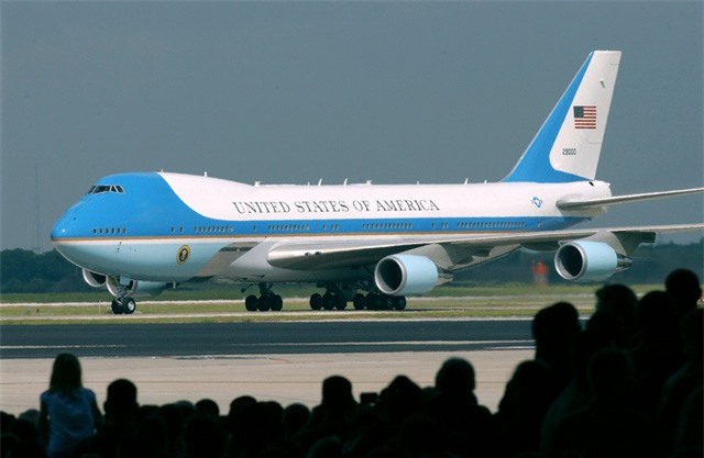 Vì sao Tổng thống Trump bay ngược vào TPHCM trước khi ra Hà Nội?