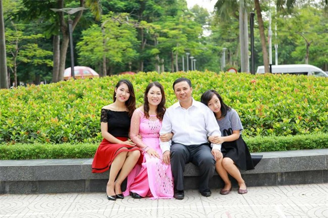 Con gái khoe mẹ U50 hiếu học nhất hệ mặt trời, dùng cả tường bếp làm bảng ghi từ mới, cấu trúc tiếng Anh - Ảnh 6.