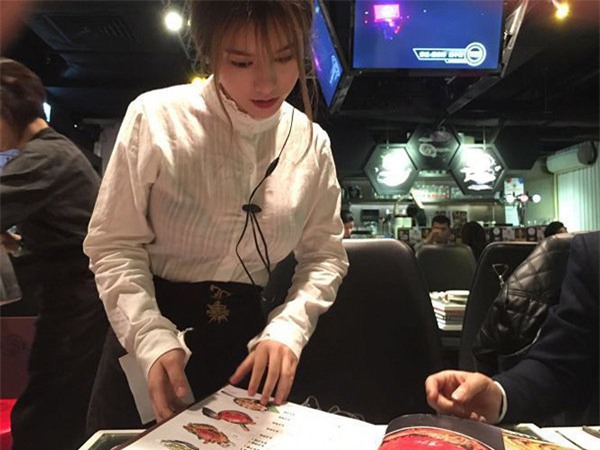 toi phai cam on me da bat toi bo con gai pho giam doc de yeu co boi ban - 3