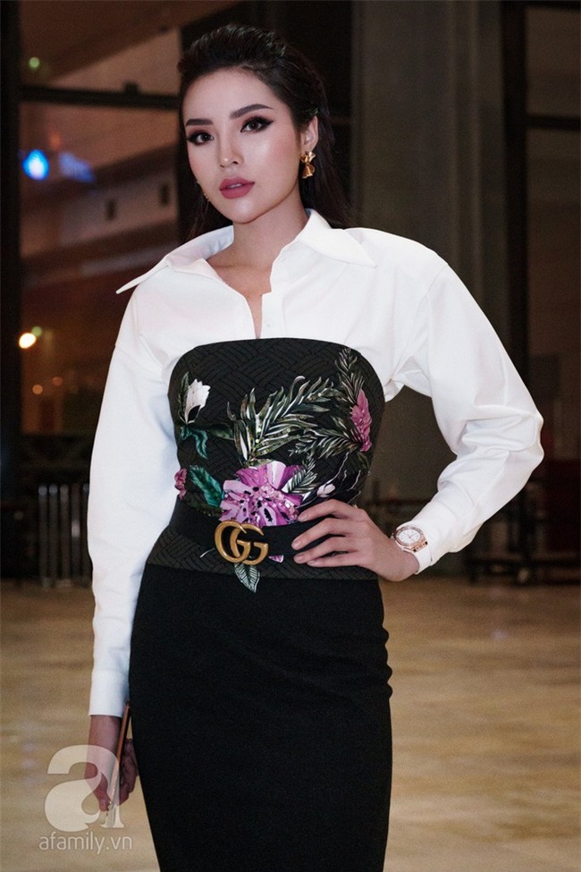 Cả showbiz Việt bây giờ toàn chạy theo phong cách trang điểm mắt đậm môi tều giống Kylie Jenner - Ảnh 10.