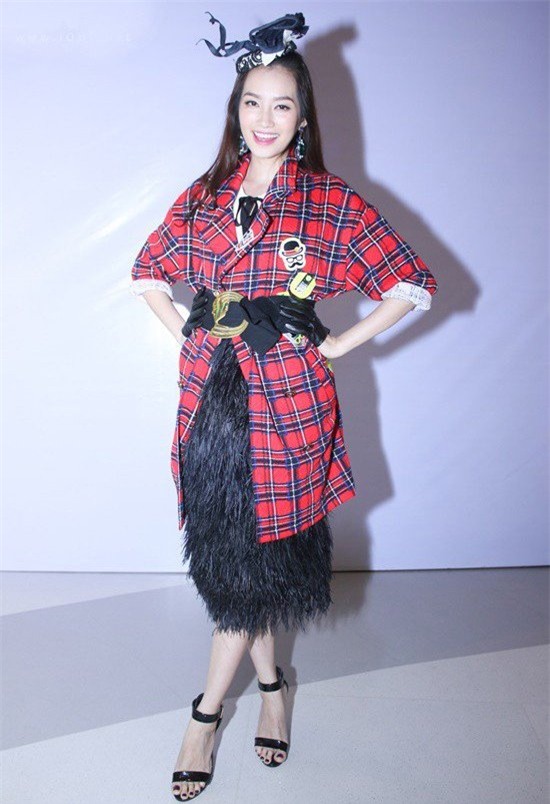 do co dep den may, chon sai phu kien cung tro thanh tham hoa! - 9