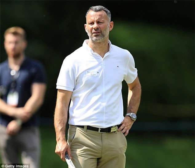 Nhiều tờ báo Anh đưa tin về vụ Ryan Giggs làm Giám đốc bóng đá Học viện PVF ở Hưng Yên