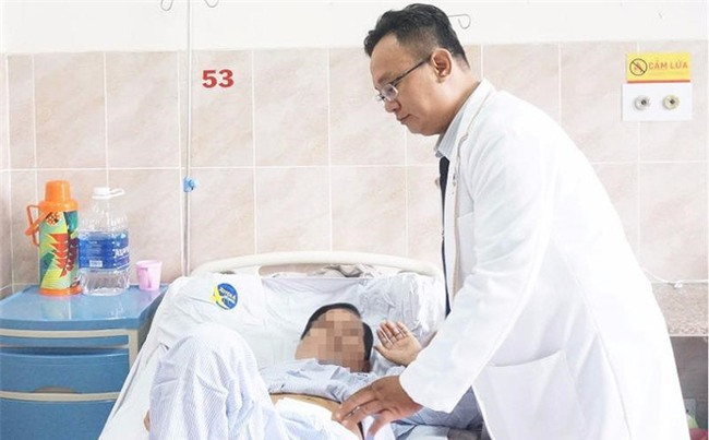 Tiểu ra máu nhiều lần, hãy nghĩ tới u bàng quang