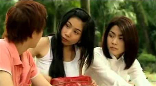 Có thể thấy một Thủy Tiên khá hài hước, vồ vập và diễn xuất có phần non nớt trong vai diễn này. - Tin sao Viet - Tin tuc sao Viet - Scandal sao Viet - Tin tuc cua Sao - Tin cua Sao