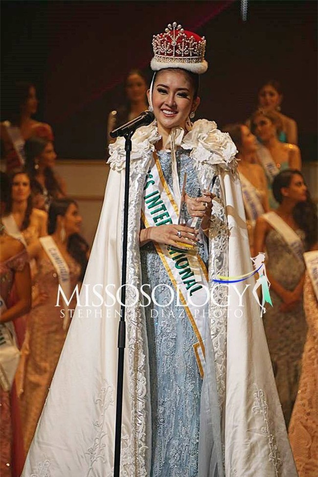 Nhan sắc xinh đẹp của đại diện Indonesia, cô gái đánh bại hơn 70 đối thủ vừa đăng quang Miss International 2017 - Ảnh 2.