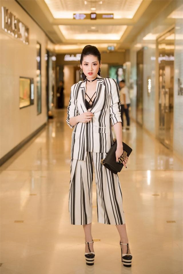 A hau Tu Anh: Tin do hang hieu thu thiet trong showbiz Viet hinh anh 2