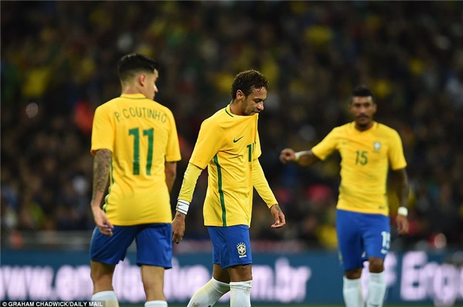 Neymar bất lực, Brazil hòa không bàn thắng với Anh trên sân Wembley - Ảnh 13.