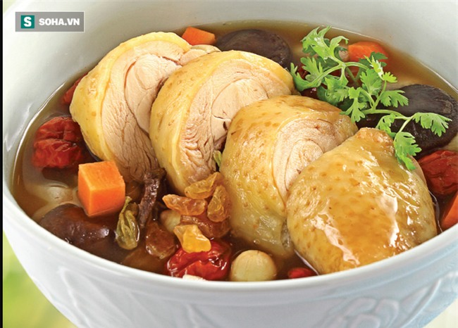 Những người nên kiêng ăn thịt gà - Ảnh 1.