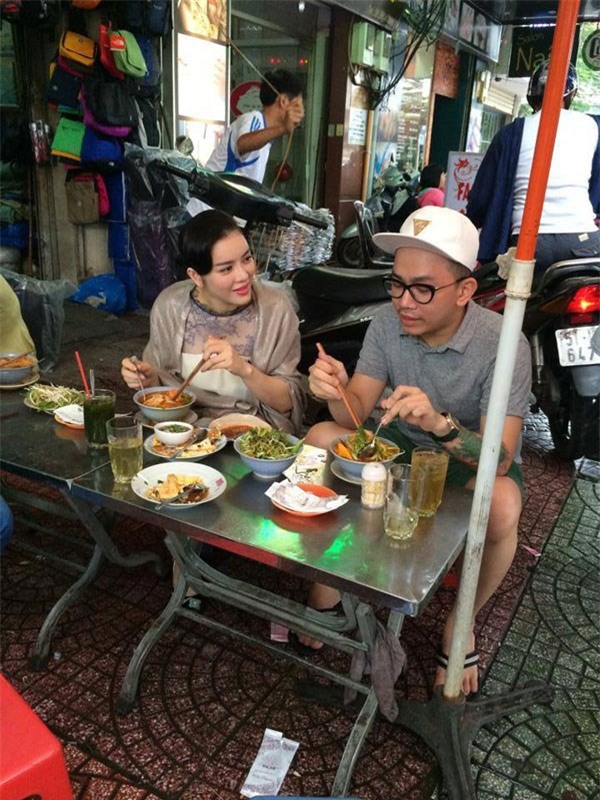 4 quán ăn bình dân vừa ngon, vừa dễ đụng người nổi tiếng ở Sài Gòn - Ảnh 14.