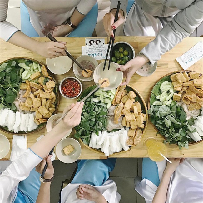 4 quán ăn bình dân vừa ngon, vừa dễ đụng người nổi tiếng ở Sài Gòn - Ảnh 18.