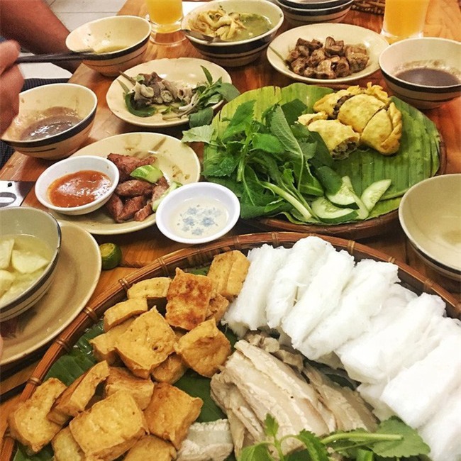 4 quán ăn bình dân vừa ngon, vừa dễ đụng người nổi tiếng ở Sài Gòn - Ảnh 19.