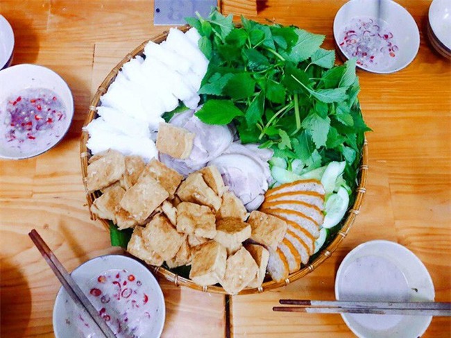 4 quán ăn bình dân vừa ngon, vừa dễ đụng người nổi tiếng ở Sài Gòn - Ảnh 21.