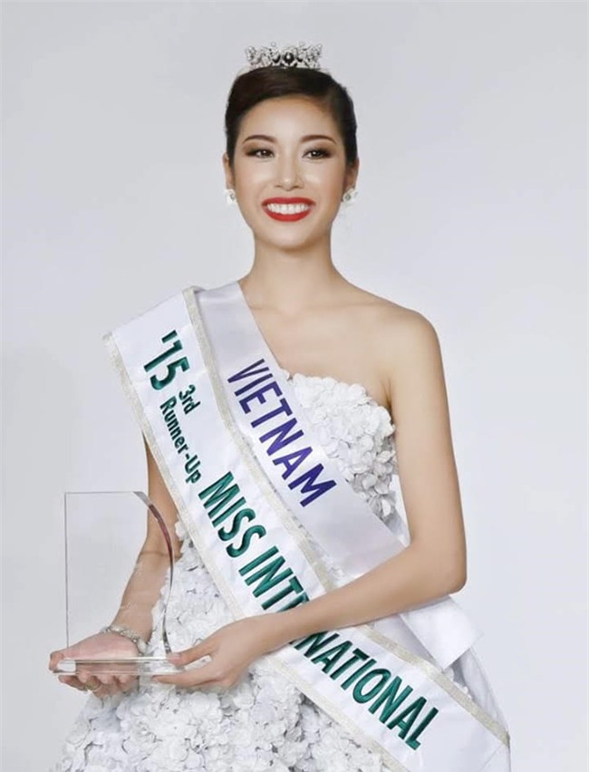 Hành trình thất bại triền miên của người đẹp Việt trên đấu trường Hoa hậu Quốc Tế-12