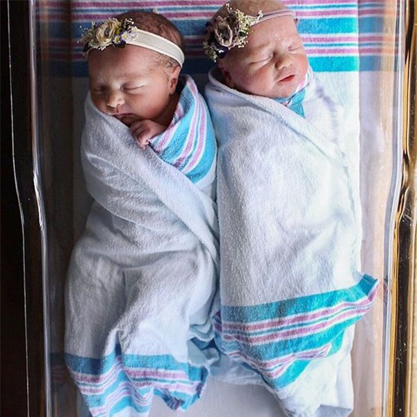 nhin vung bung "nhau nhi" sau sinh cua me, con trai lon ngac nhien: "bung me bi lam sao vay?" - 8