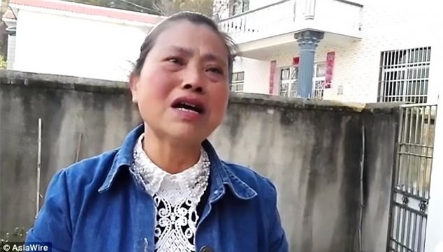 Sinh ra đứa trẻ quái dị, người đời xui vứt con đi nhưng bà mẹ vẫn một mình nuôi nấng suốt 30 năm - Ảnh 5.