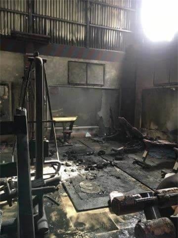 Hà Nội: Cháy phòng tập gym, hiện trường nồng nặc mùi xăng - Ảnh 1.