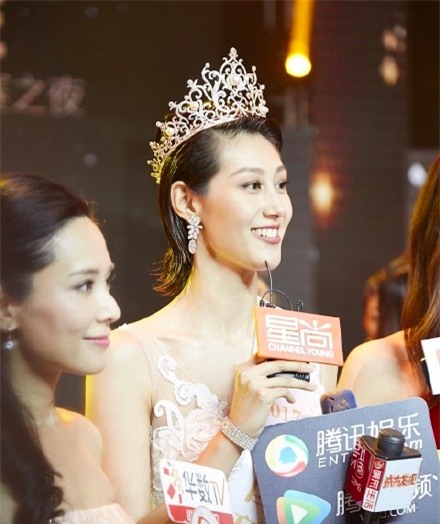 Loạt nhan sắc thảm họa xuất hiện tại Miss Universe 2017 khiến người xem... hết hồn-2