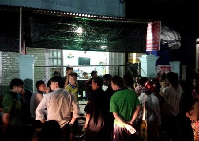 thanh nien ngu chung voi xac co gai sau khi ra tay sat hai - 1