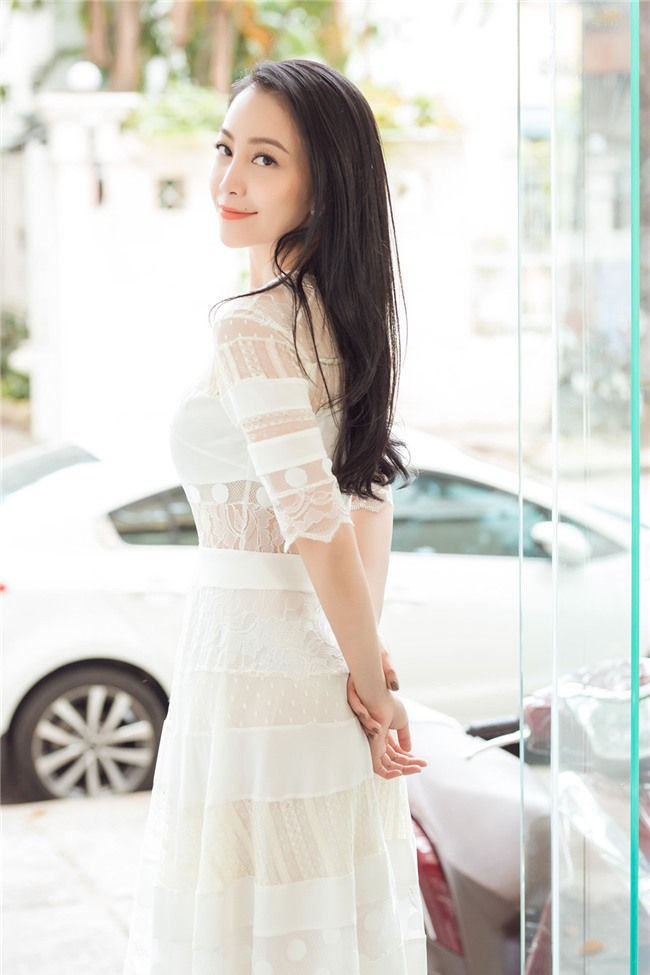 Chim công làng múa Linh Nga: Cuộc sống hào nhoáng, tình duyên lận đận-3