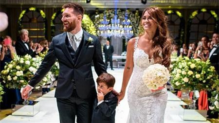 Messi từng “cấm tiệt” điện thoại trong hôn lễ với Antonella Roccuzzo