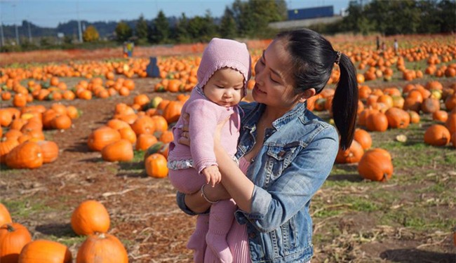 Chân dung cô vợ 9X xinh đẹp, khéo léo được anh Hai Lam Trường khen hết lời - Ảnh 14.